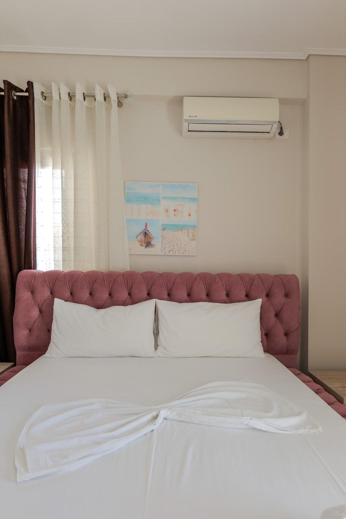 Sunrays Hotel