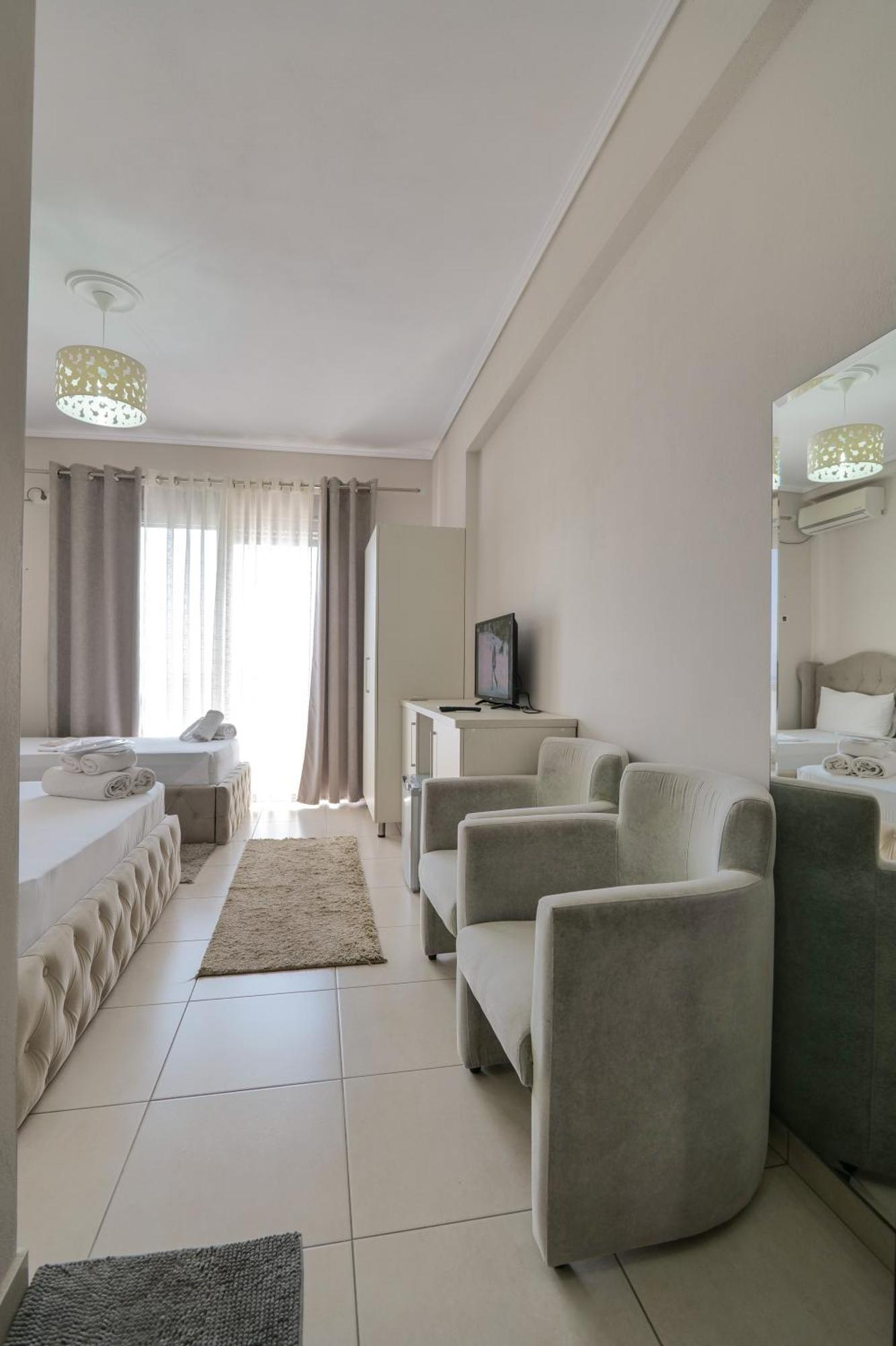 Sunrays 3* Saranda