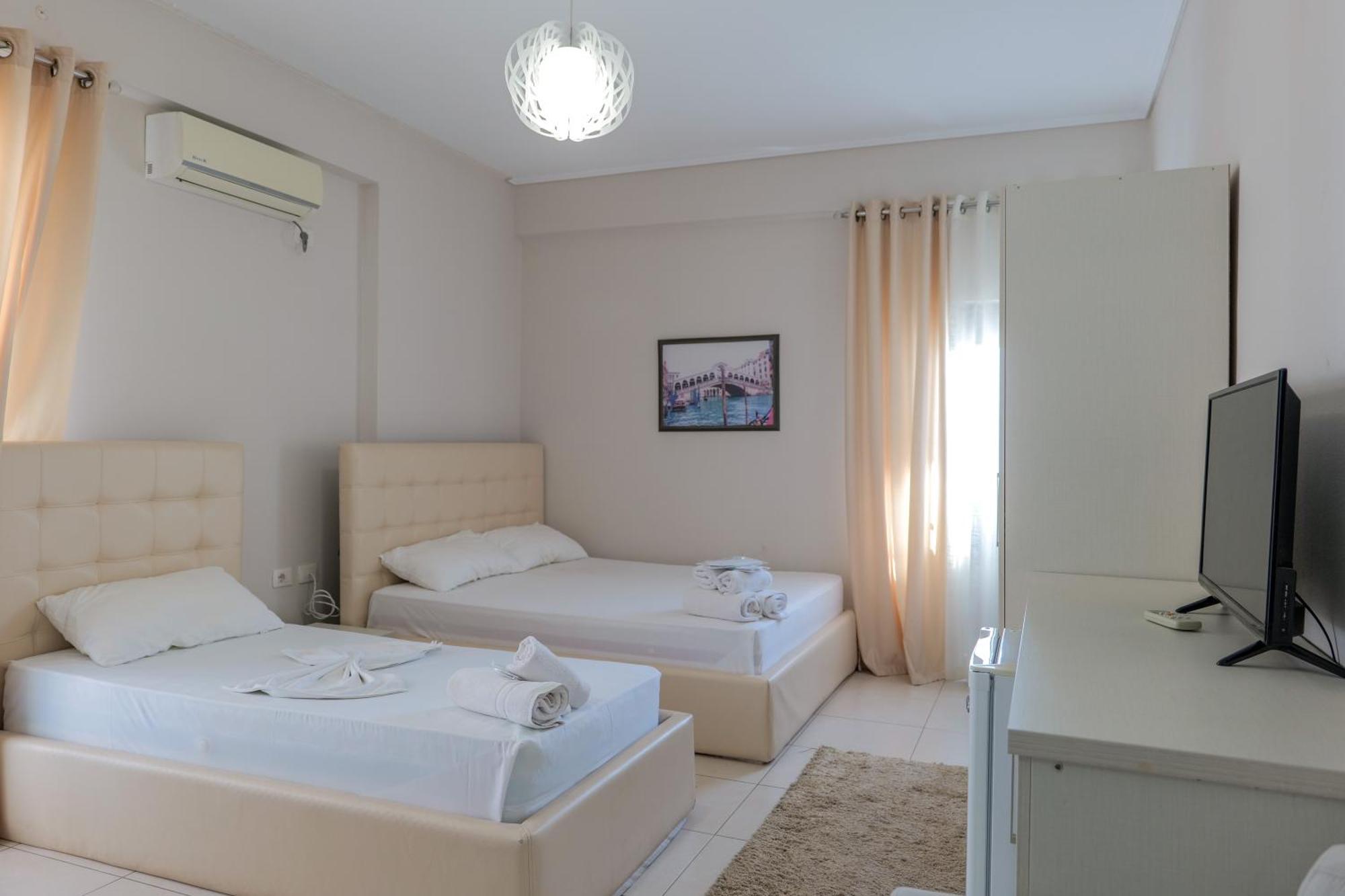 Sunrays Hotel 3*